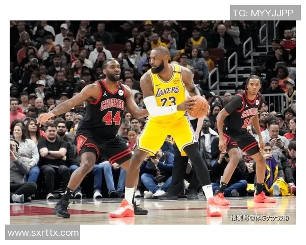 湖人热火激战正酣直播吧全程带你感受NBA精彩瞬间与赛场氛围